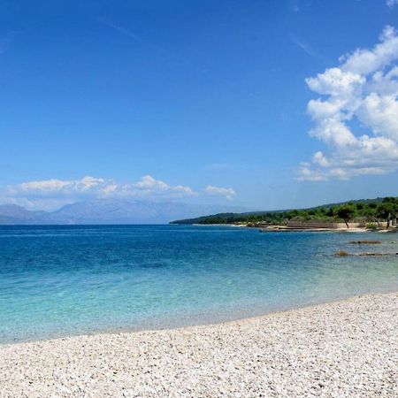 Apartments Marino - Near Family Friendly Beach Supetar Kültér fotó