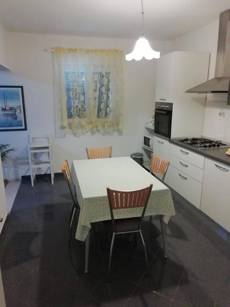 Apartments Marino - Near Family Friendly Beach Supetar Kültér fotó