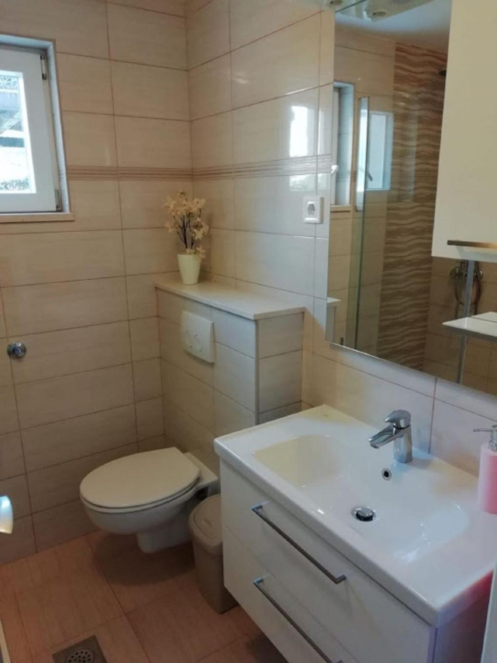Apartments Marino - Near Family Friendly Beach Supetar Kültér fotó