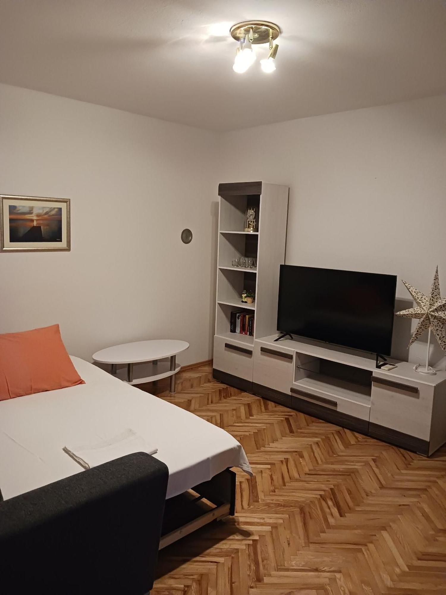 Apartments Marino - Near Family Friendly Beach Supetar Kültér fotó